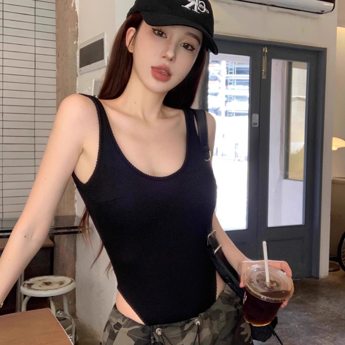 Suspender Tank Top - Preto com tiras bodysuit sexy sem